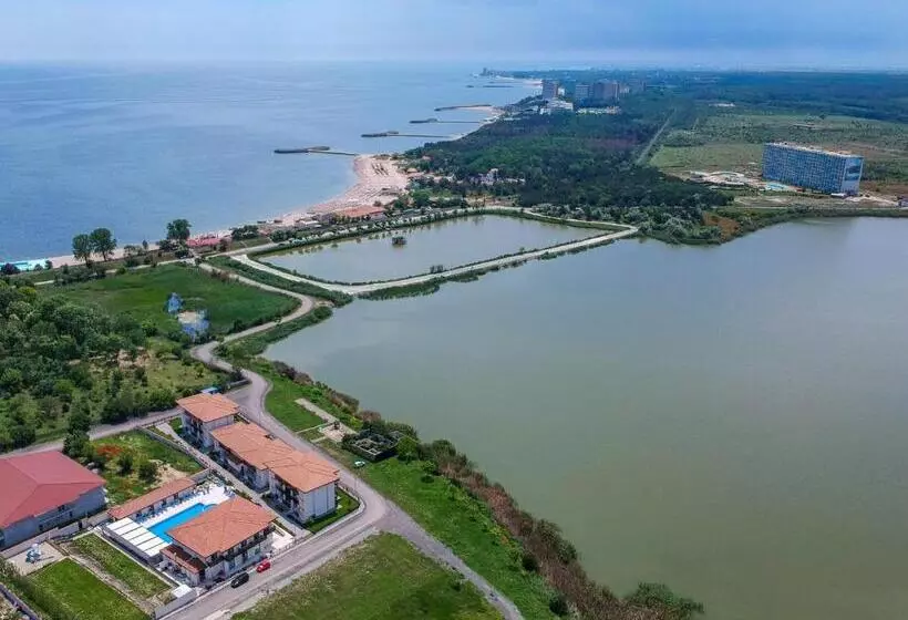 ホテル Popasul Pescarilor Fishing Village