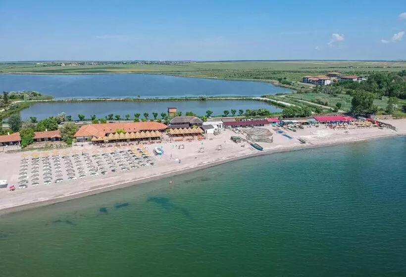 ホテル Popasul Pescarilor Fishing Village