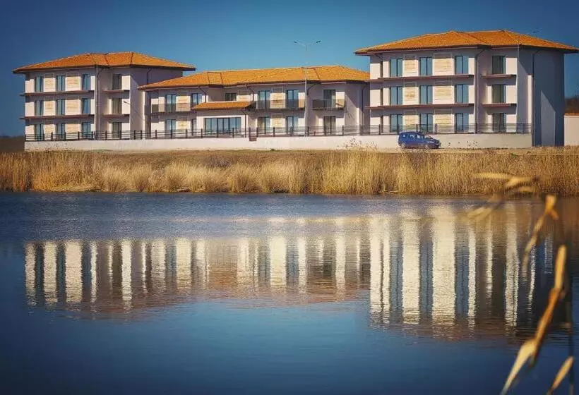 ホテル Popasul Pescarilor Fishing Village