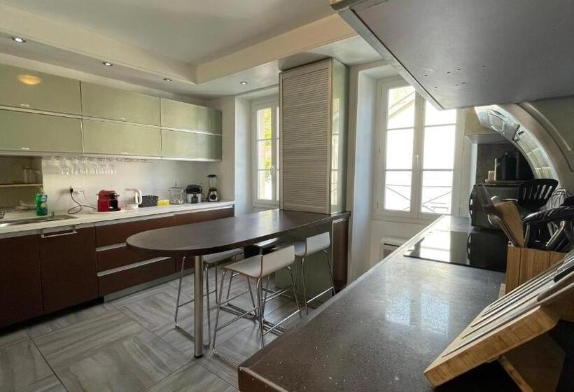 Le Doolie S Hostel B&b