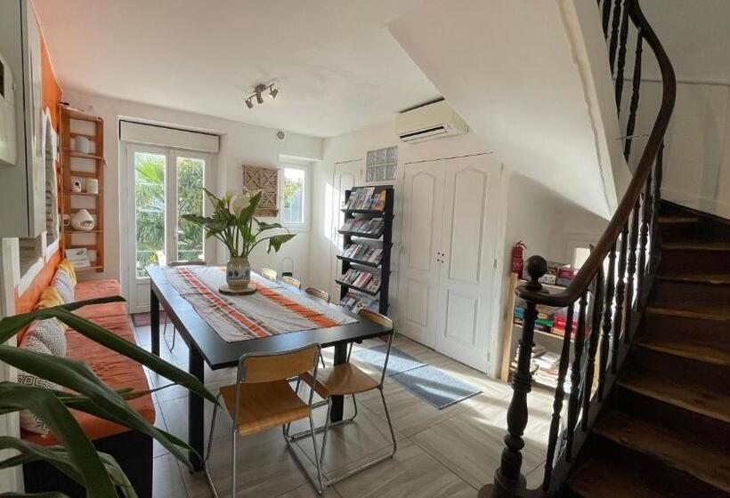 Le Doolie S Hostel B&b