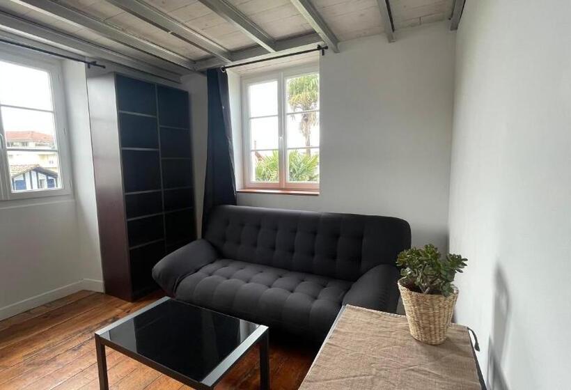 Le Doolie S Hostel B&b