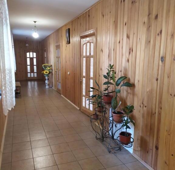 膳宿费 білий птах