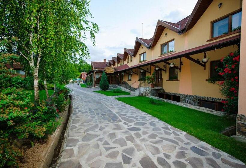 פנסיון Casa Bucatarului