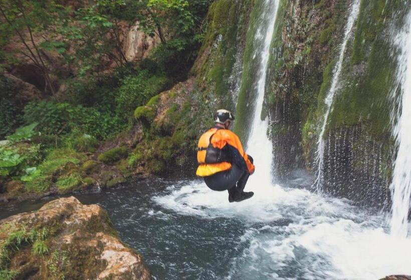 פנסיון Casa Bucatarului