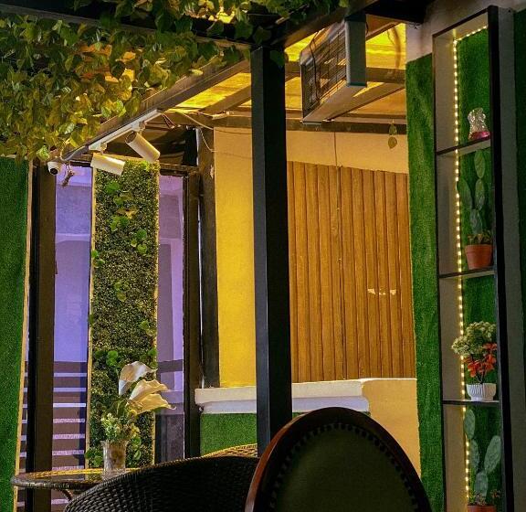 پانسیون Exclusive Pages