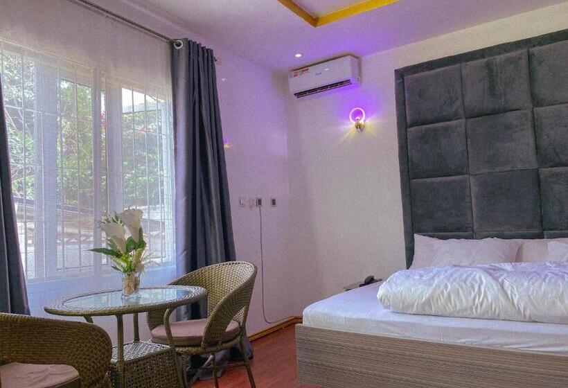 پانسیون Exclusive Pages