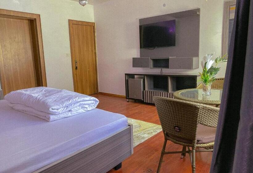 پانسیون Exclusive Pages