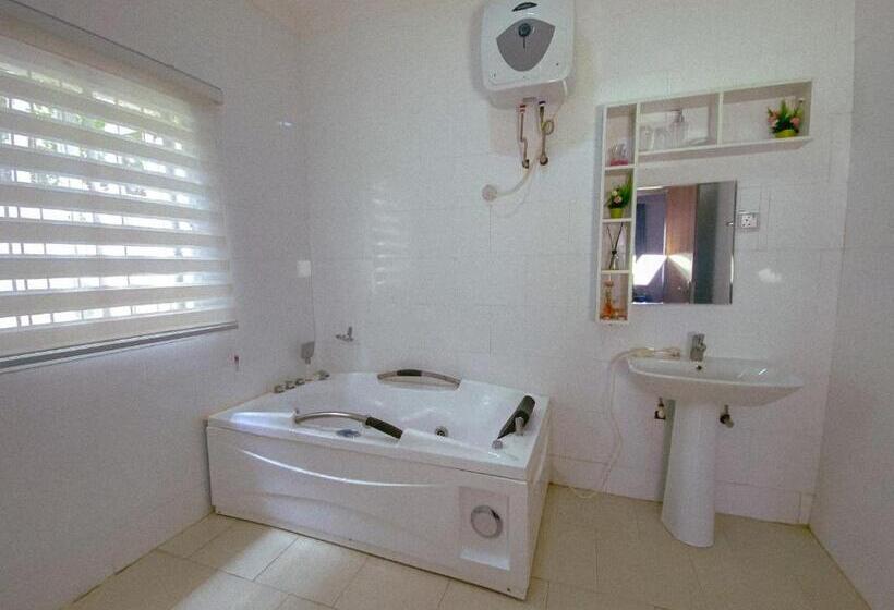 پانسیون Exclusive Pages