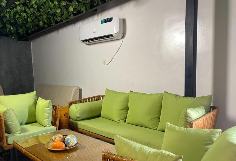 پانسیون Exclusive Pages