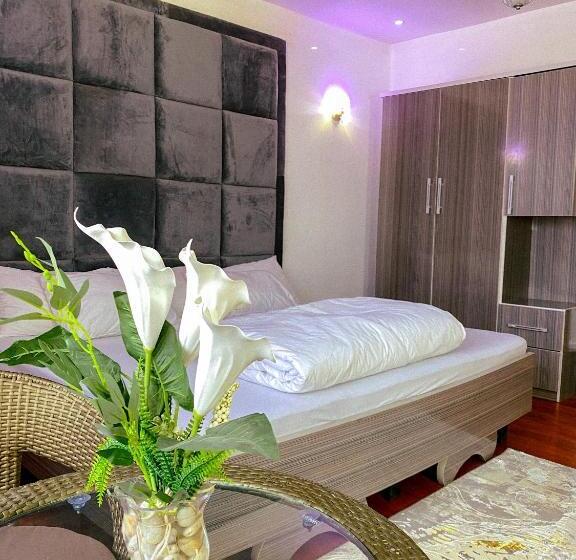 پانسیون Exclusive Pages