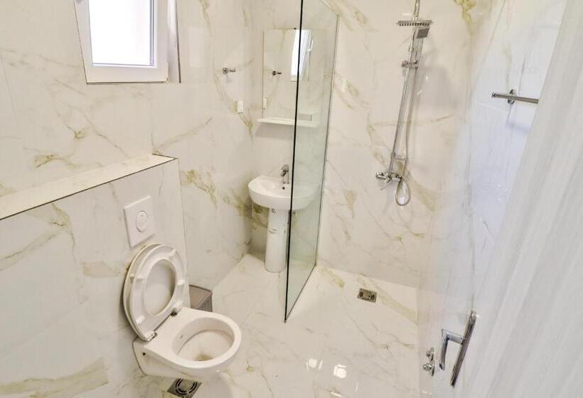 پانسیون Mira Sea View