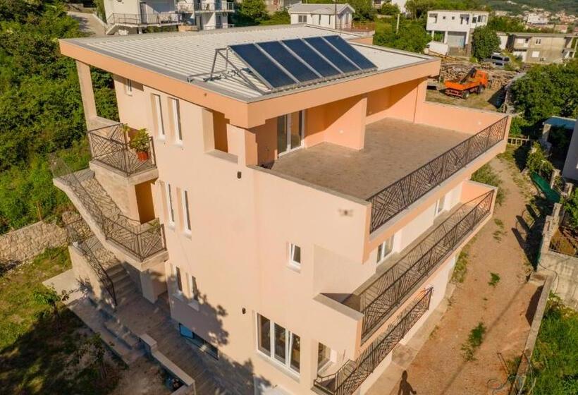 پانسیون Mira Sea View