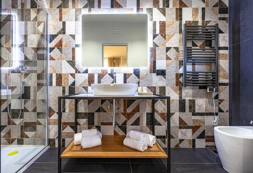 膳宿费 Rh Lifestyle Rooms & Suites