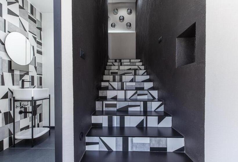 膳宿费 Rh Lifestyle Rooms & Suites