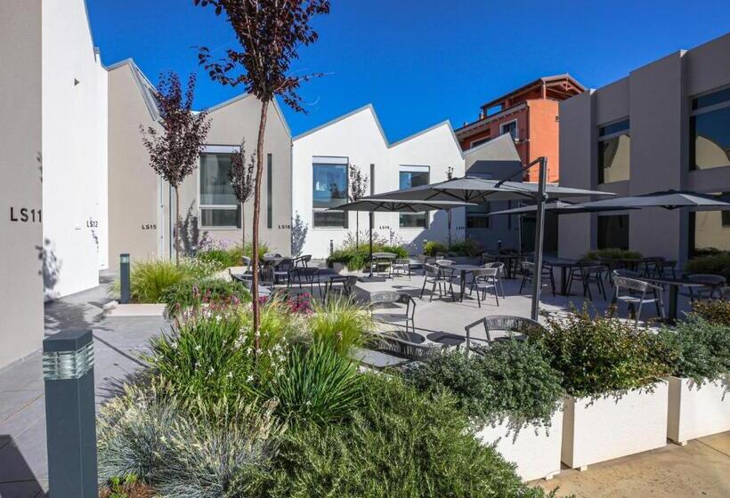 膳宿费 Rh Lifestyle Rooms & Suites