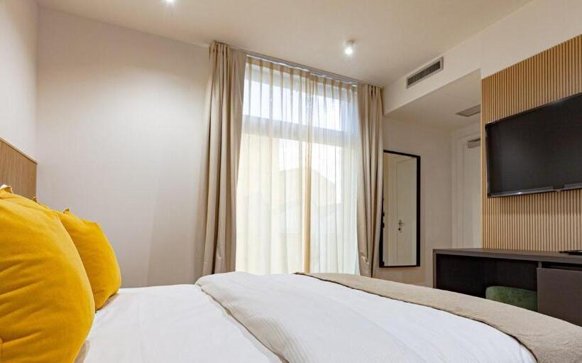 膳宿费 Rh Lifestyle Rooms & Suites