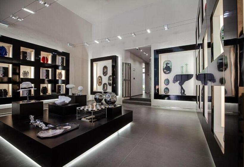 膳宿费 Rh Lifestyle Rooms & Suites