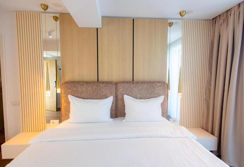 膳宿费 Yrys House Adults Only