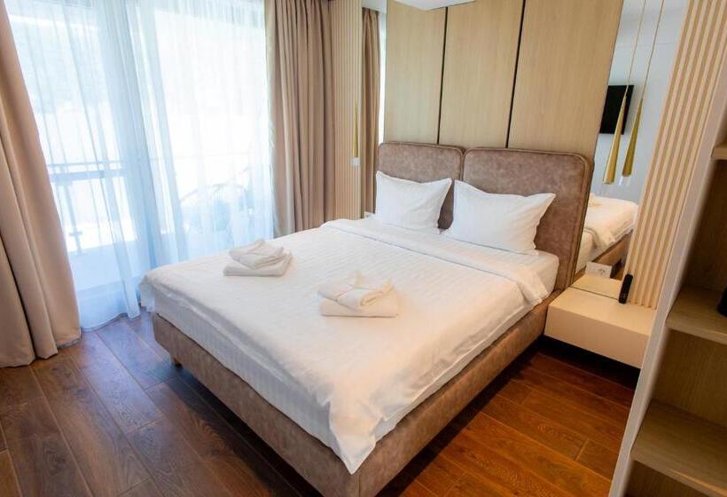 膳宿费 Yrys House Adults Only