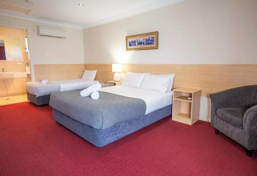 The Ballandean Pub & Motel