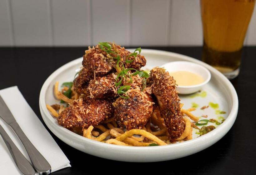 The Ballandean Pub & Motel