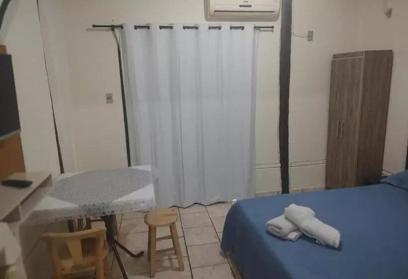 ユースホステル Pousada Martin Pescador Bombinhas