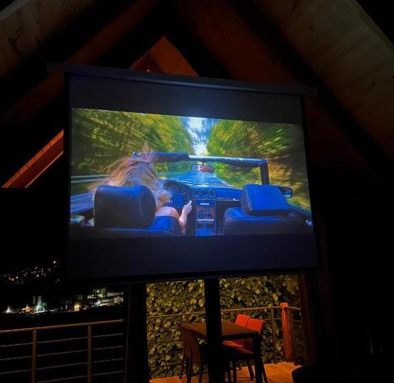 مبيت وإفطار Ces Bungalov