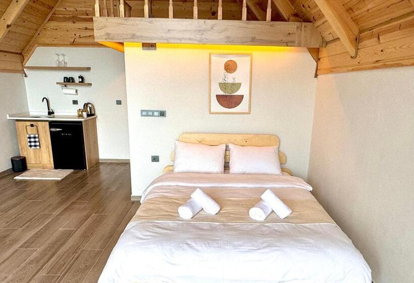 مبيت وإفطار Ces Bungalov