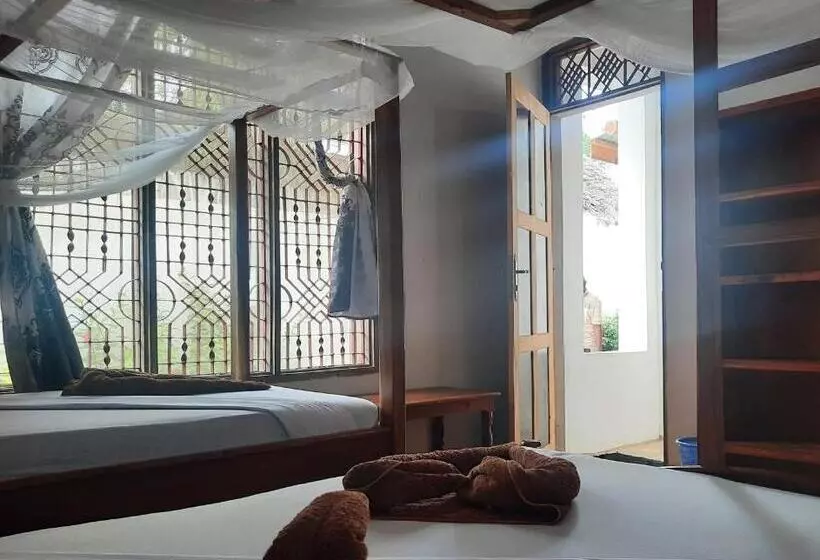 Aamiaismajoitus (B&B) Kajificheni House