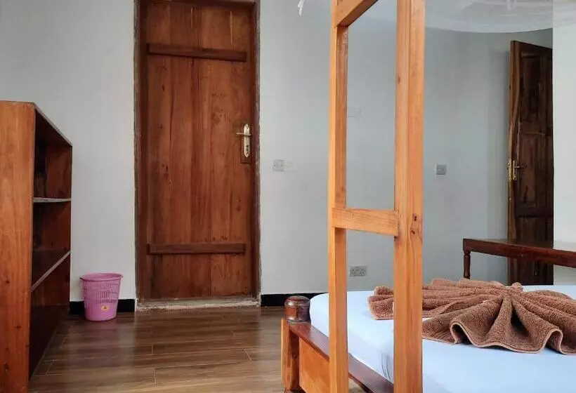 Aamiaismajoitus (B&B) Kajificheni House