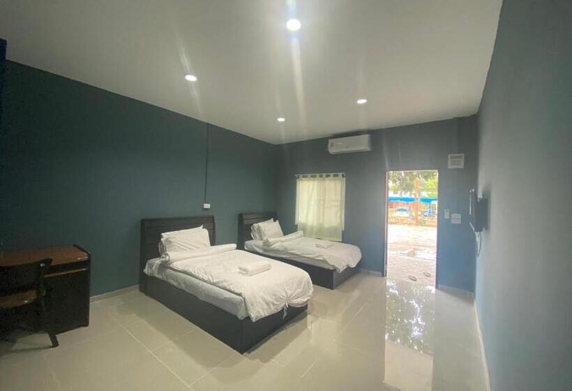 Collection O To The Sea Resort Thailand