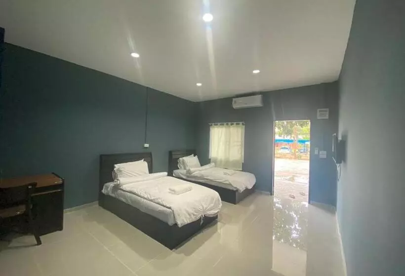 Collection O To The Sea Resort Thailand