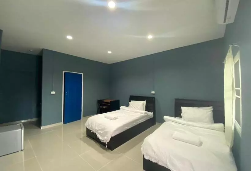 Collection O To The Sea Resort Thailand