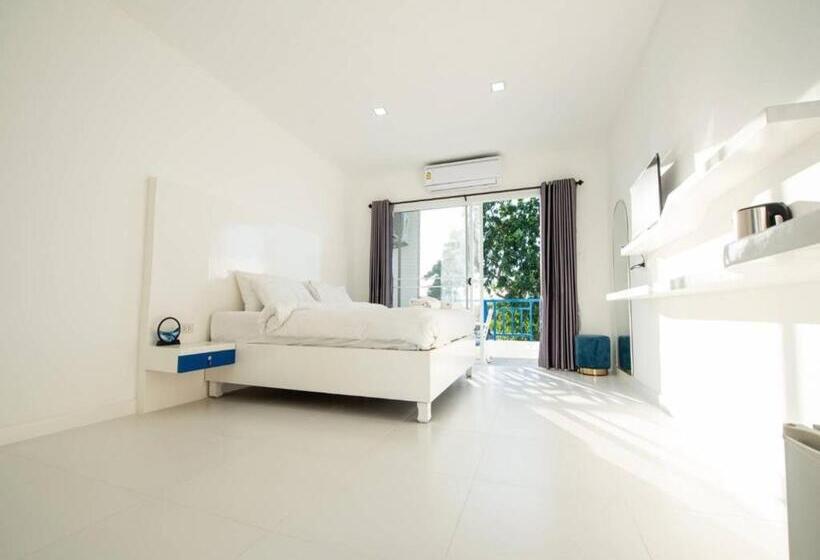 Collection O To The Sea Resort Thailand