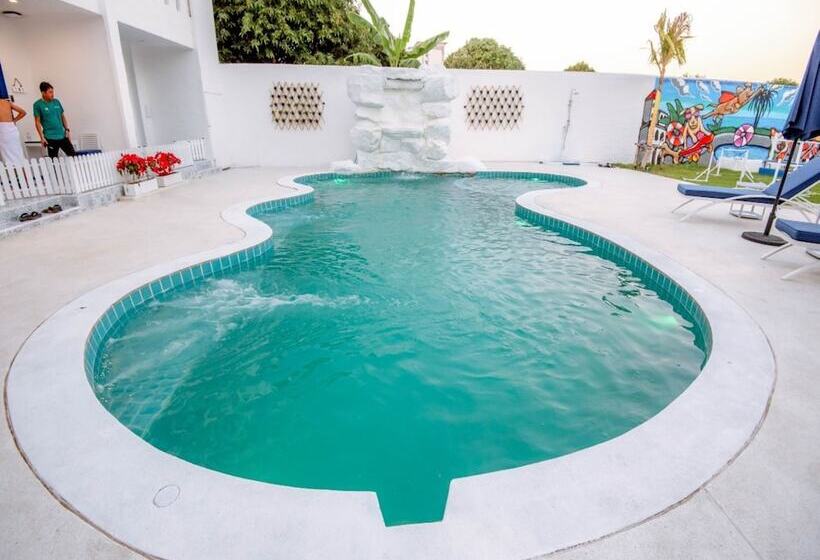 Collection O To The Sea Resort Thailand