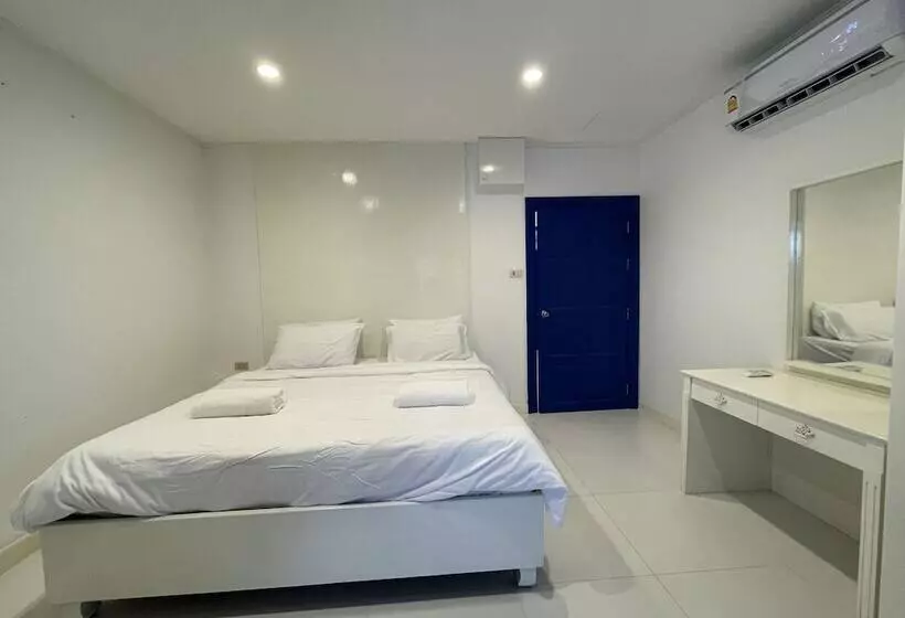 Collection O To The Sea Resort Thailand