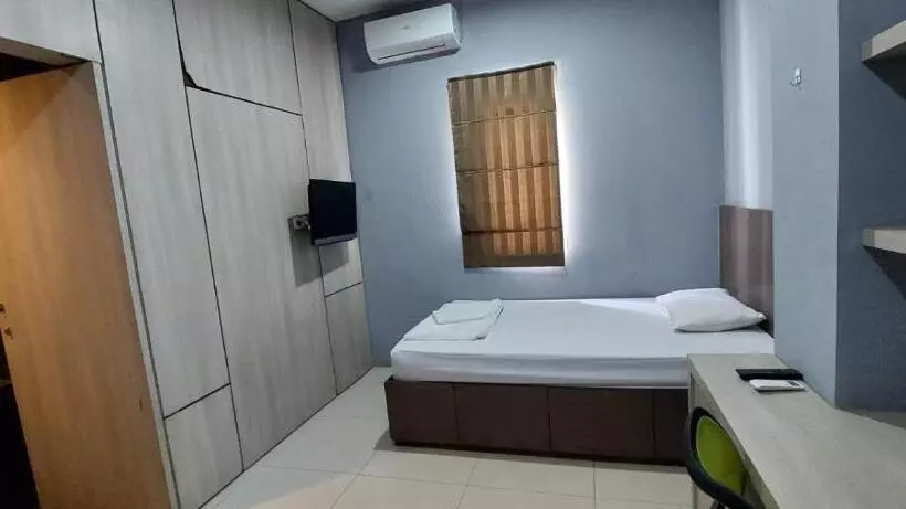 ホテル Oyo 93808 Lincoln Dormitory