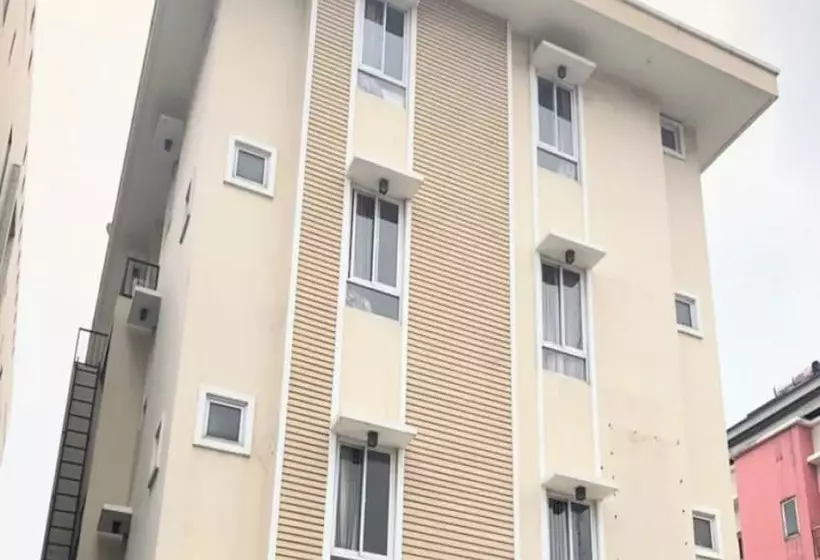 ホテル Oyo 93808 Lincoln Dormitory