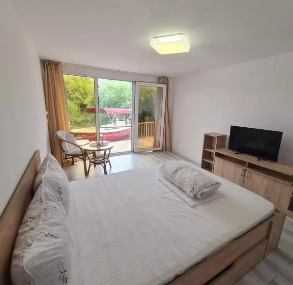 ペンション Casa Egreta Alba