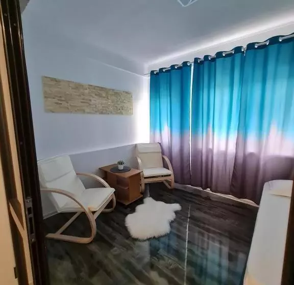 ペンション Casa Egreta Alba