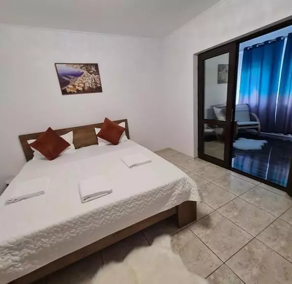 ペンション Casa Egreta Alba