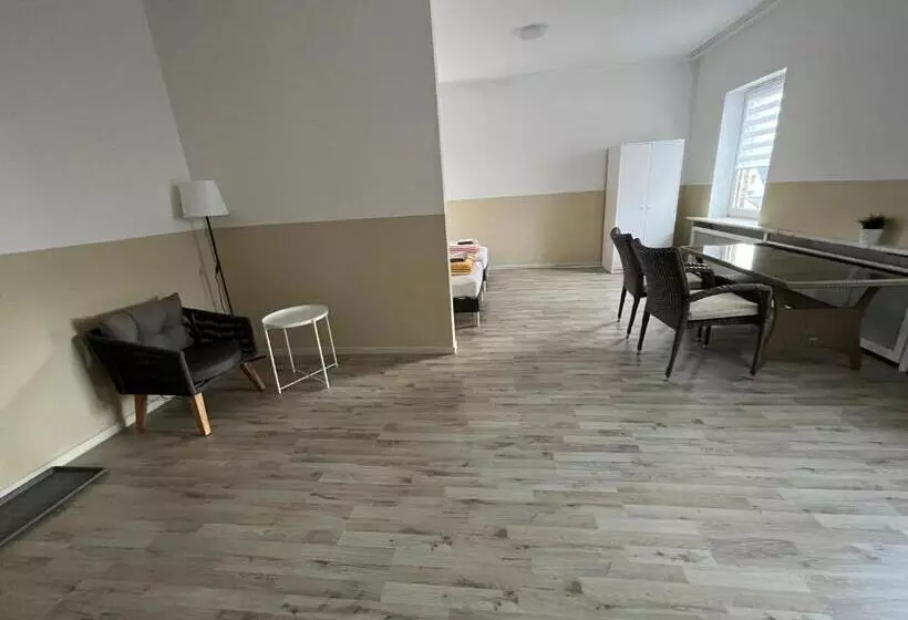 Majatalo Doppelzimmer Mit Bad  Fernseher