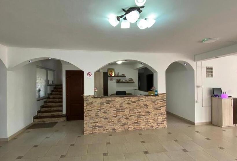 پانسیون Vila Roxana