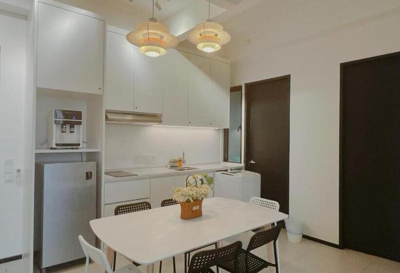 158 Urban Suites Georgetown New Condo City View