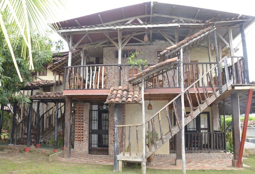 هاستل Dim S Hostal