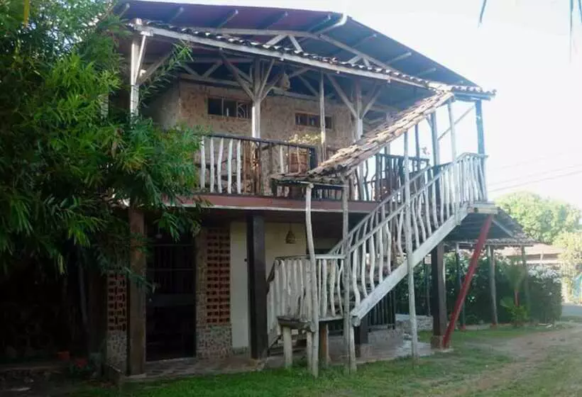 هاستل Dim S Hostal