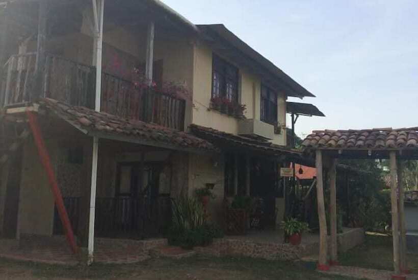 هاستل Dim S Hostal