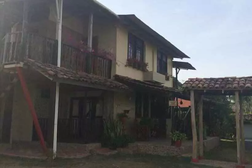 هاستل Dim S Hostal