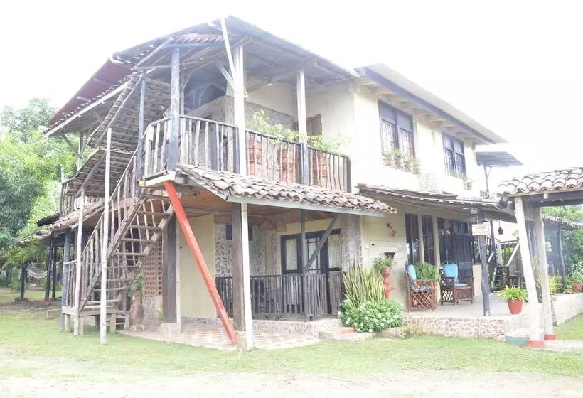 هاستل Dim S Hostal